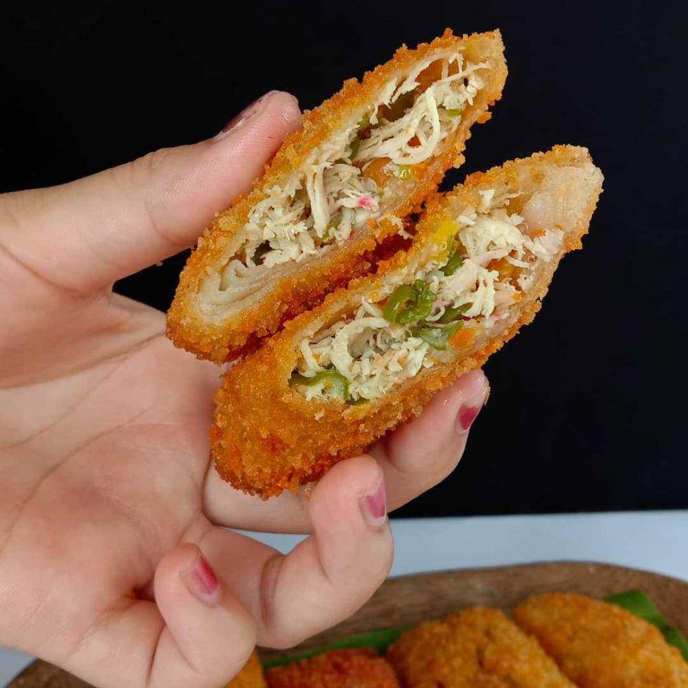 resep risol ayam suwir pedas (instagram.com/kuliner.legit)