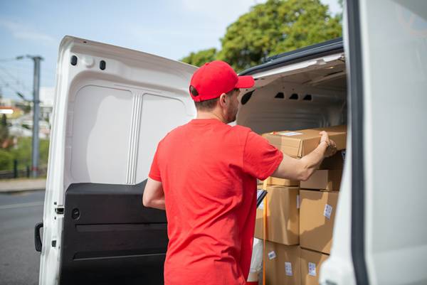 Perbedaan Ninja Van dan Ninja Xpress berdasarkan wilayah cakupan (pexels.com/kampus)