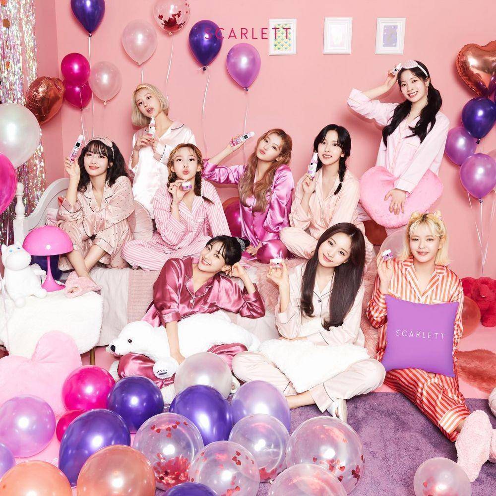 TWICE, Star Ambassador Scarlett (instagram.com/scarlett_whitening)