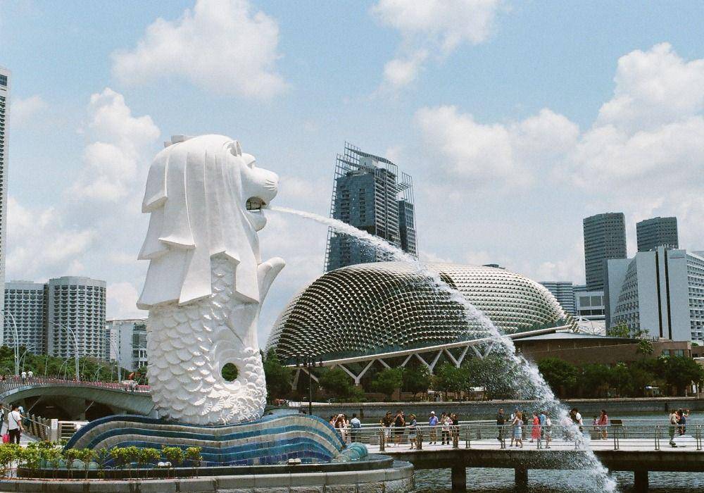 Singapura (unsplash.com/Jisun Han)