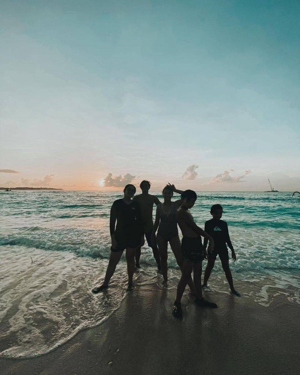 Hesti Purwadinata dan anak-anak (instagram.com/hestipurwadinata)