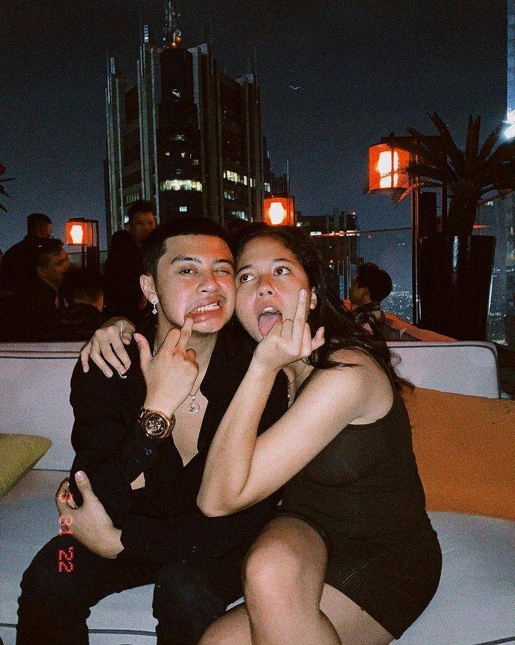 potret terkini Bastian Steel dengan gaya rambut baru (instagram.com/sithamarino)
