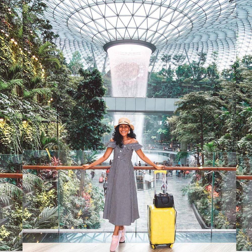 OOTD kulit sawo matang (instagram.com/christy_mariaa)