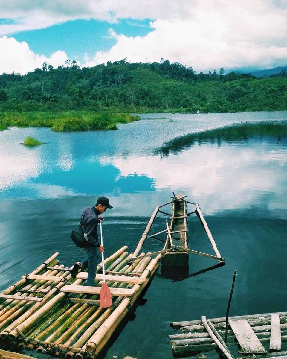 ilustrasi danau deduhuk (instagram.com/exploresemende)