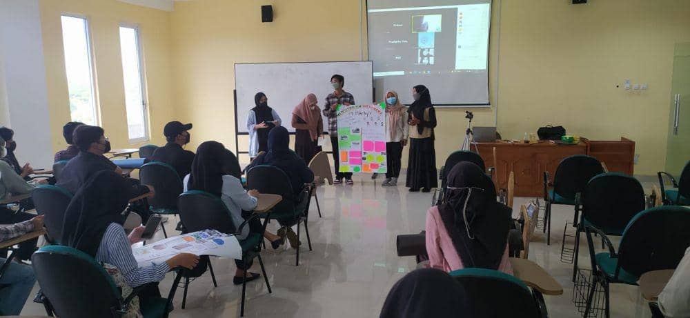 ilustrasi advokasi karya tulis berbasis perjuangan kaum marginal yang dibuat oleh mahasiswa Prodi Ilmu Komunikasi UMY. (dok. Universitas Muhammadiyah Yogyakarta)