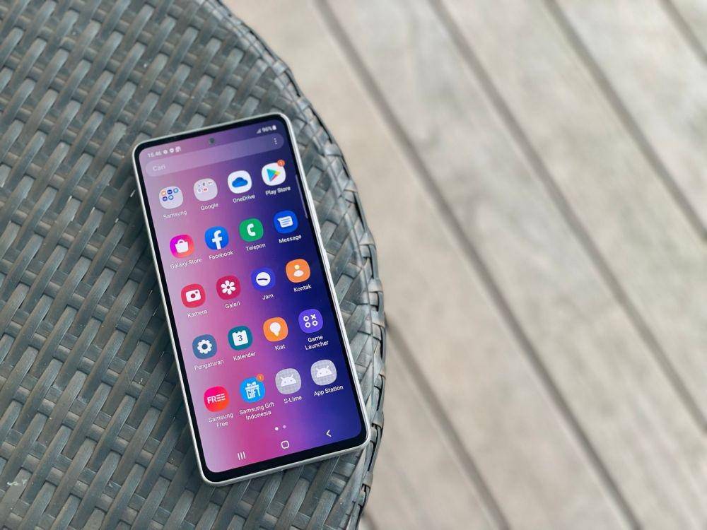Samsung Galaxy A53 5G (IDN Times/Indira Hanum)