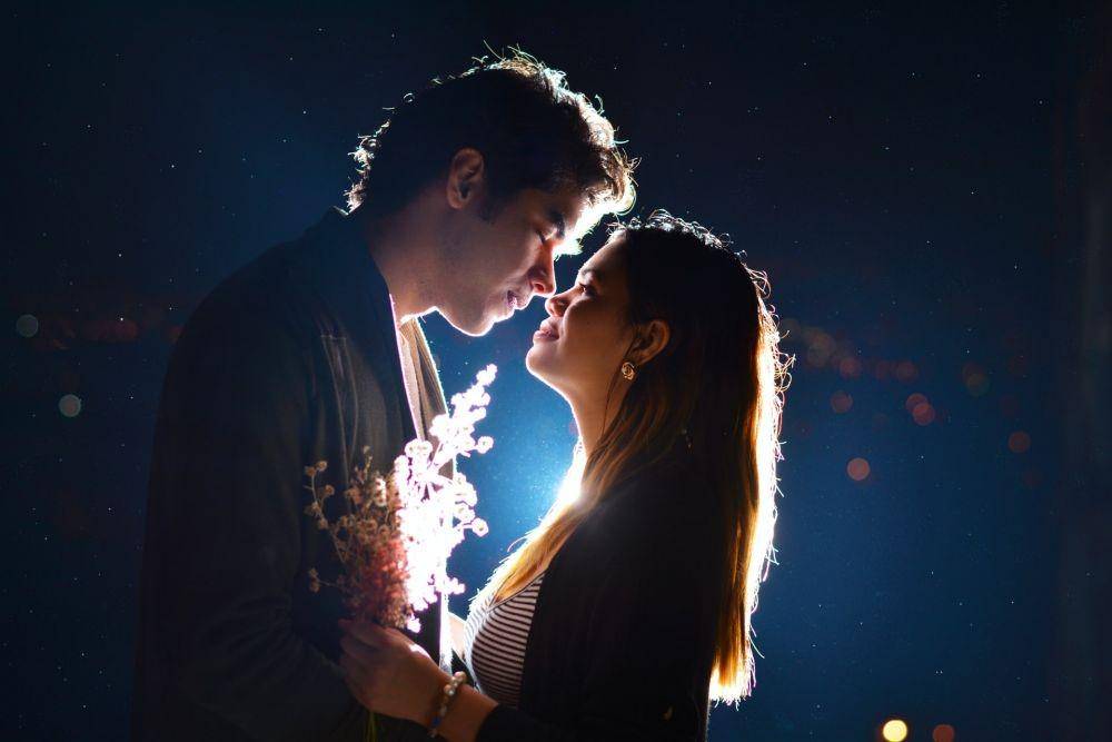 ilustrasi french kiss (unsplash.com/Jarin Dominguez)