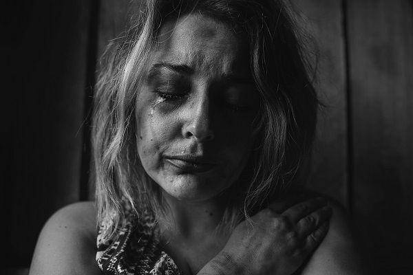 ilustrasi prolonged grief disorder (unsplash.com/Kat J)
