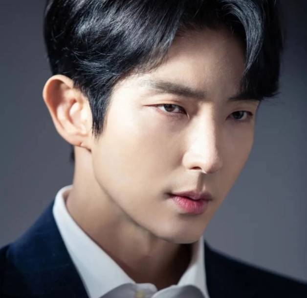 potret Lee Joon Gi (instagram.com/aktor.jg)