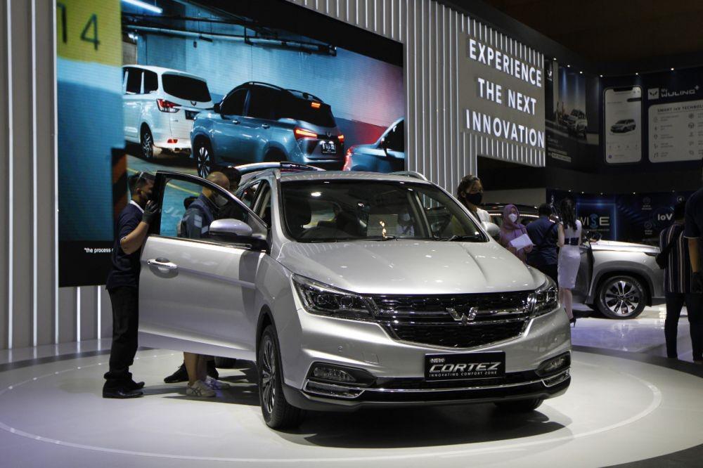 Wuling Pamerkan Inovasi dan Mobil Listrik di IIMS 2022