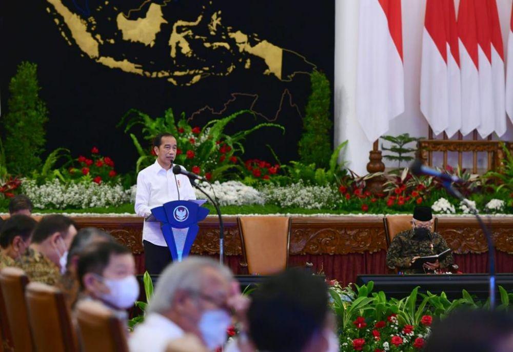 Potret Jokowi Saat Pimpin Sidang Kabinet Bahas soal Kenaikan Harga