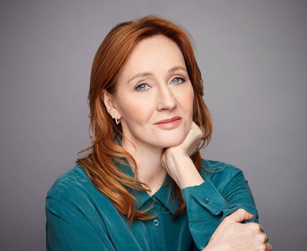 12 Kutipan Inspiratif J.K. Rowling yang Bikin Kamu Semangat Menulis