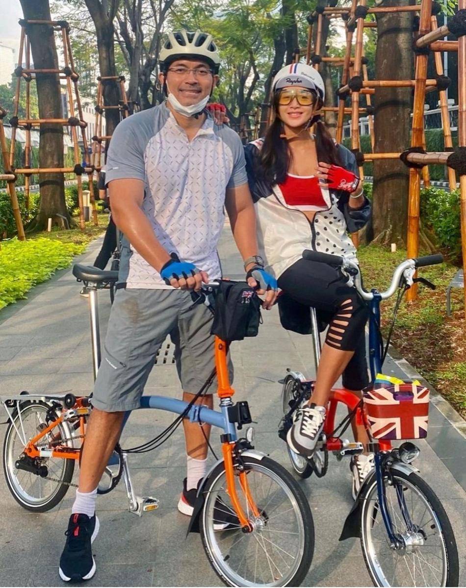 Diah Permatasari dan suami (instagram.com/dps_diahpermatasari)