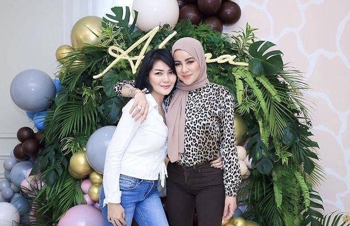 engan mantan (Instagram.com/melinatian)