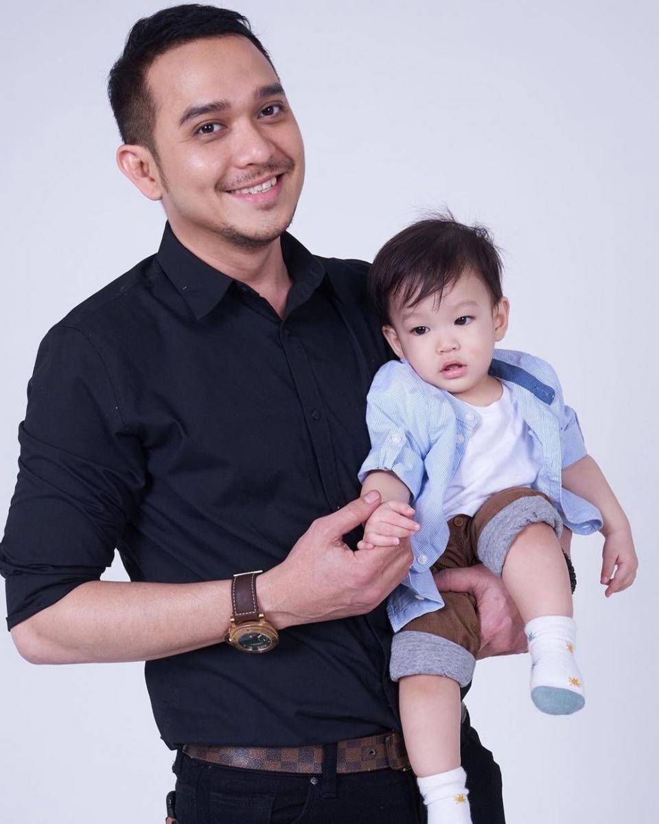 Fadlan Muhammad dan buah hati (instagram.com/fadlanmuhammad)