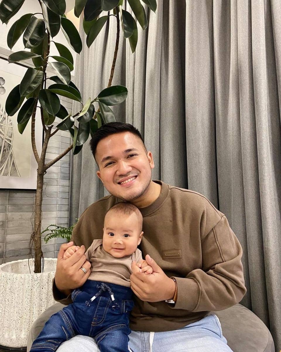 Adhi Permana dan buah hati (instagram.com/adhipermana_)