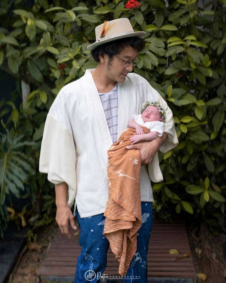 Dimas Anggara dan buah hati (instagram.com/dimasanggara)