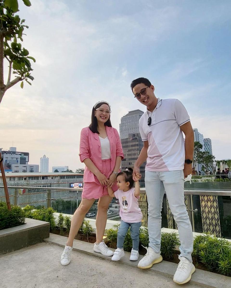 potret keluarga kecil Yuanita Christiani (instagram.com/yuanitachrist)