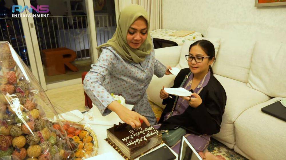 ulang tahun Rieta Amilia (YouTube.com/Rans Entertainment)