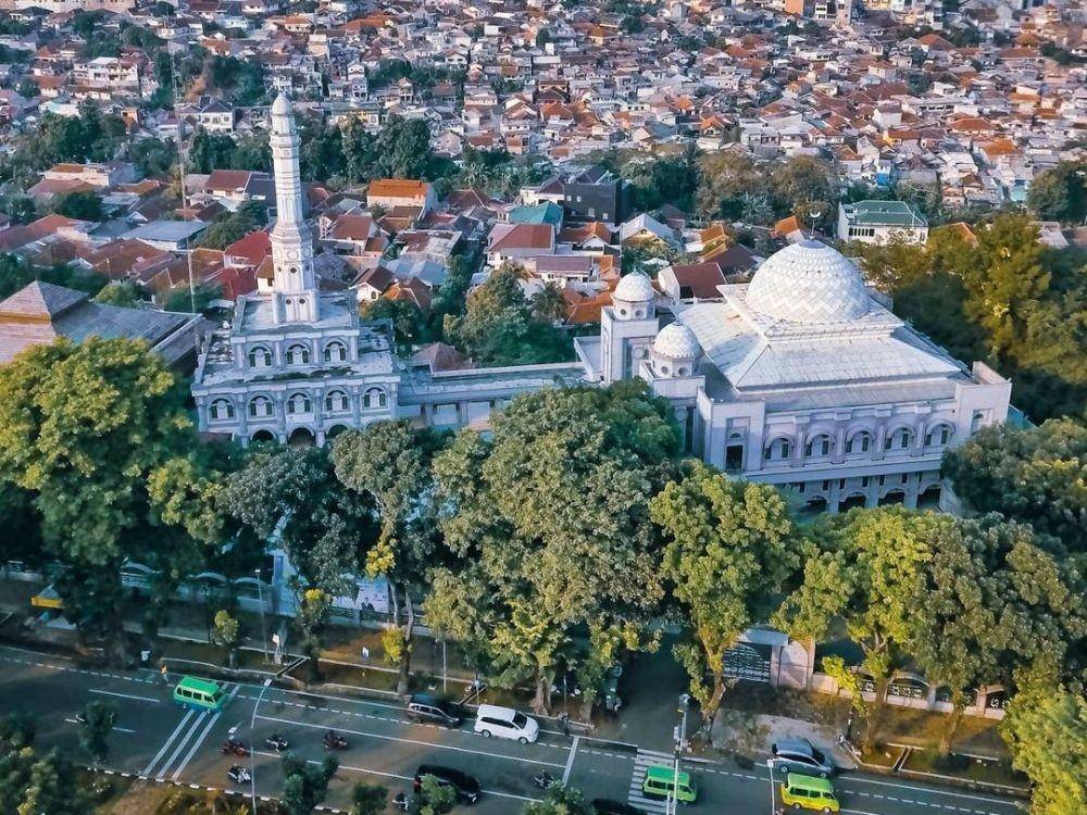 Masjid Raya Bogor difoto secara aerial (instagram.com/izonk_silence)
