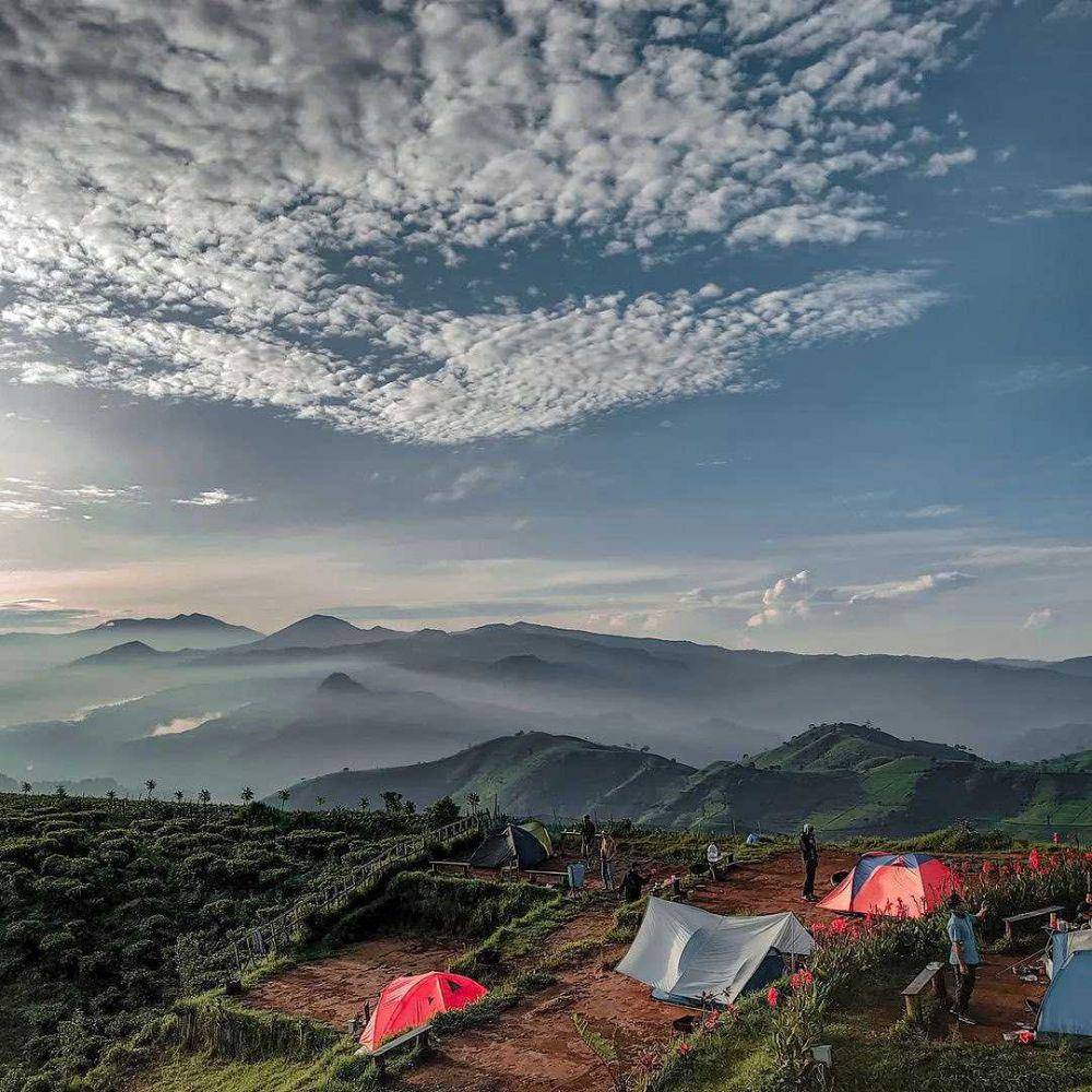 Taman Pangalengan (instagram.com/tamanlangitpangelangan360)