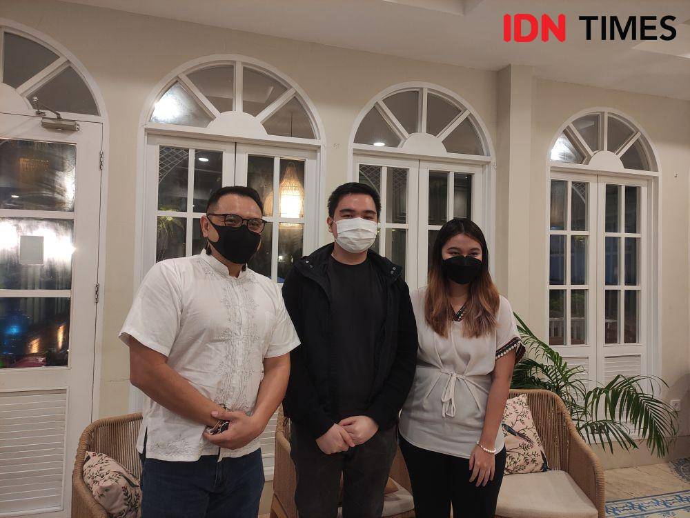 (kiri) Country Director Meta Indonesia Pieter Lydian, (tengah) perwakilan MadebyHumans, Michael Andrian Sahono, (kanan) perwakilan Filterqu, Ellen Livia (IDN Times/Alfonsus Adi Putra)