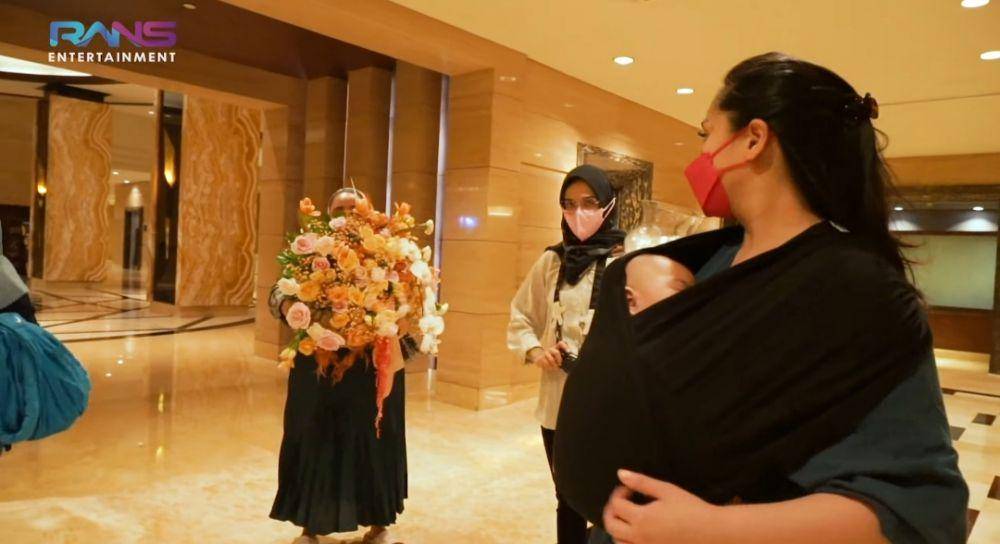 potret ultah Rieta Amilia (youtube.com/Rans Entertainment)