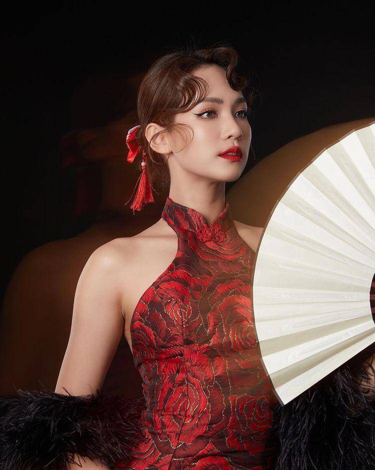 Bint Sireethorn (instagram.com/bintsireethorn)