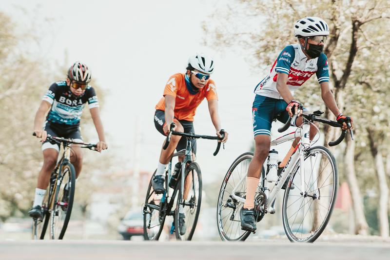 15 Rekomendasi Road Bike Murah Berkualitas, Pacu Adrenalin!
