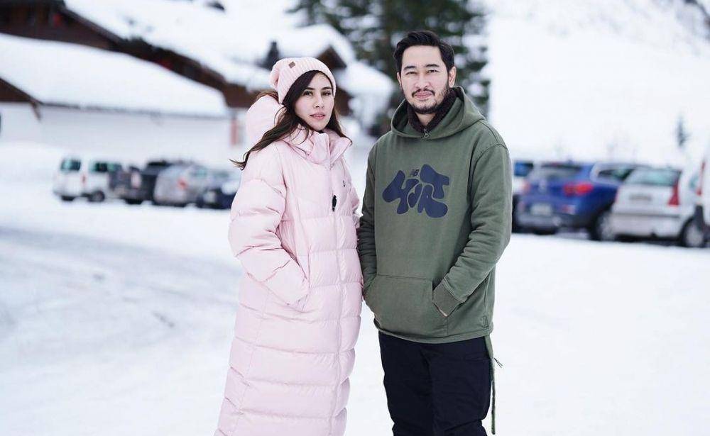Syahnaz Sadiqah bersama suami (instagram.com/syahnazs)