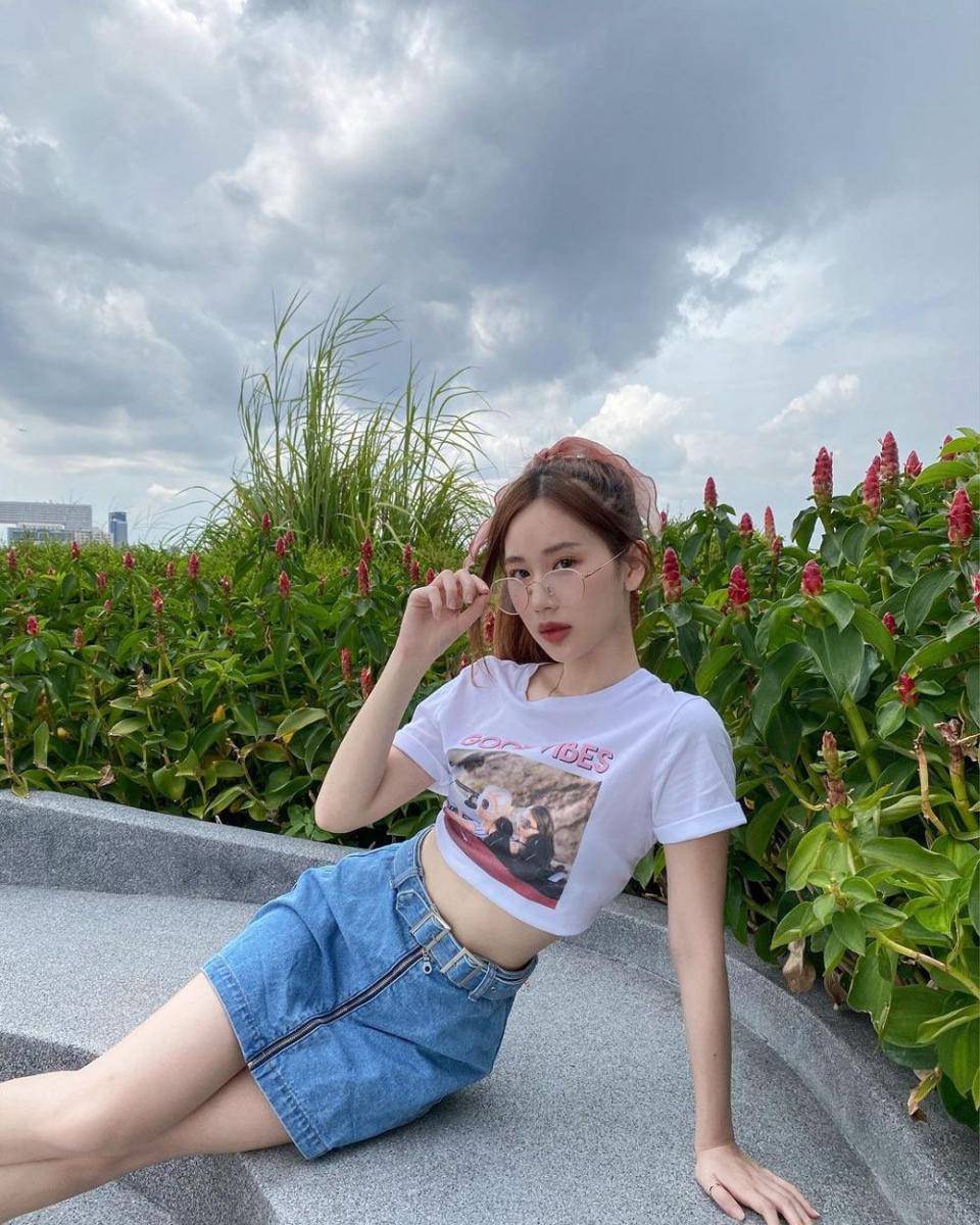 mix and match skirt ala Jane Ramida (instagram.com/janeeyeh)