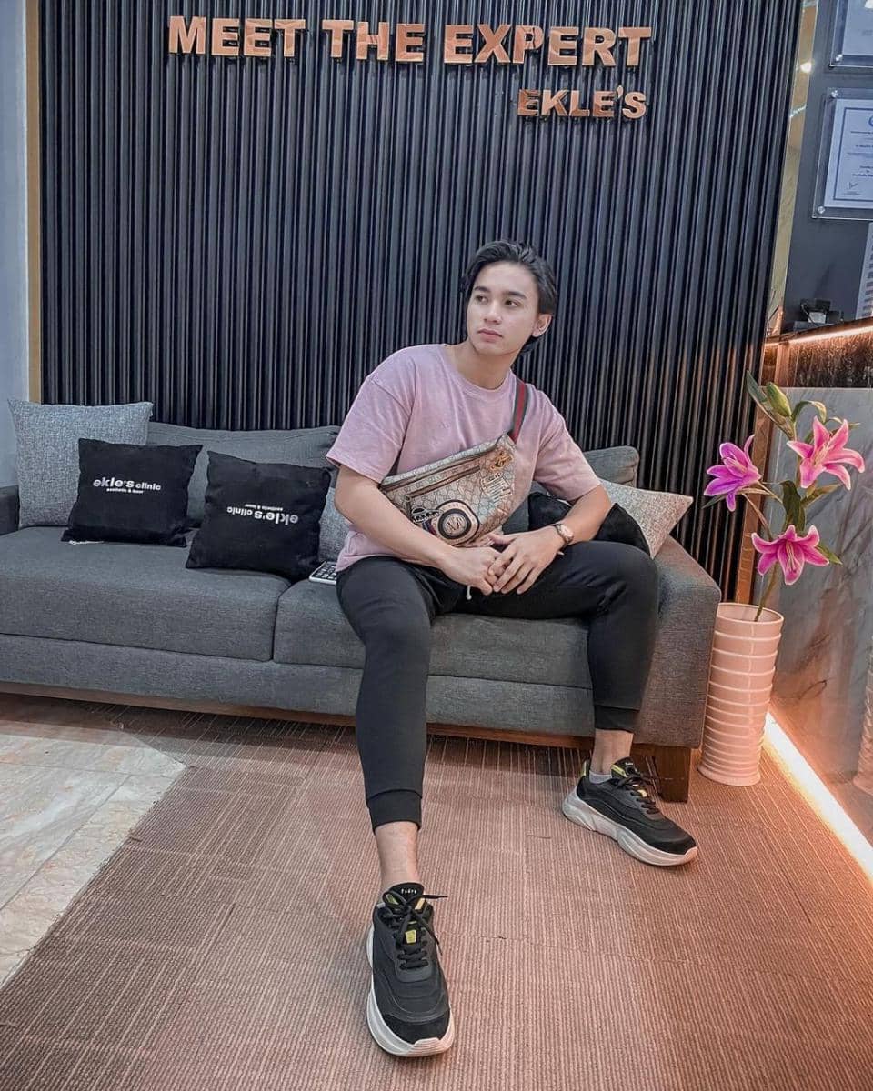 inspirasi outfit Ekhsan (instagram.com/ekhsannn_)