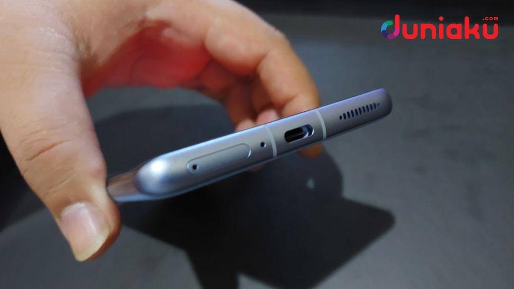 Xiaomi 12 Pro. duniaku.com/Adhitya Daniel