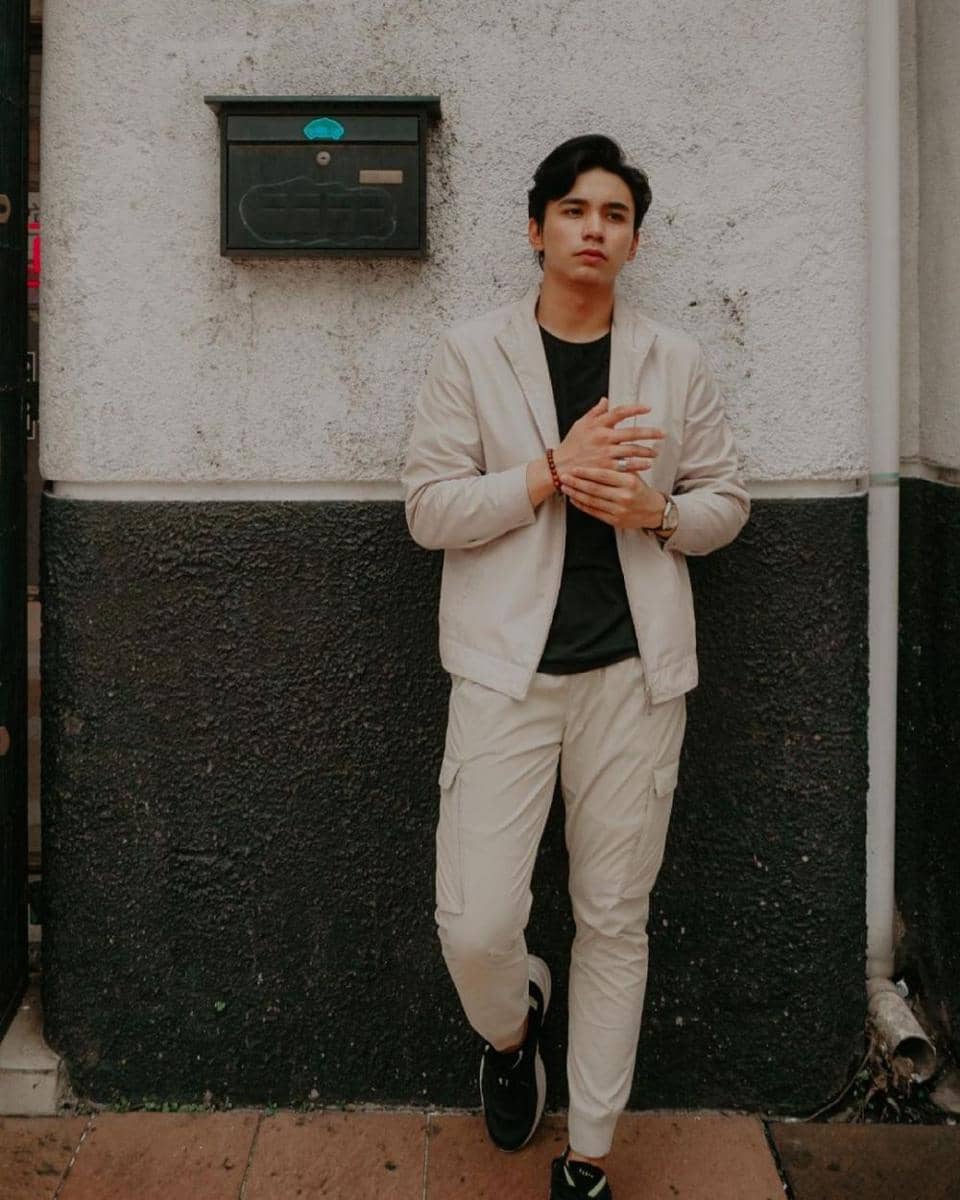 inspirasi outfit Ekhsan (instagram.com/ekhsannn_)