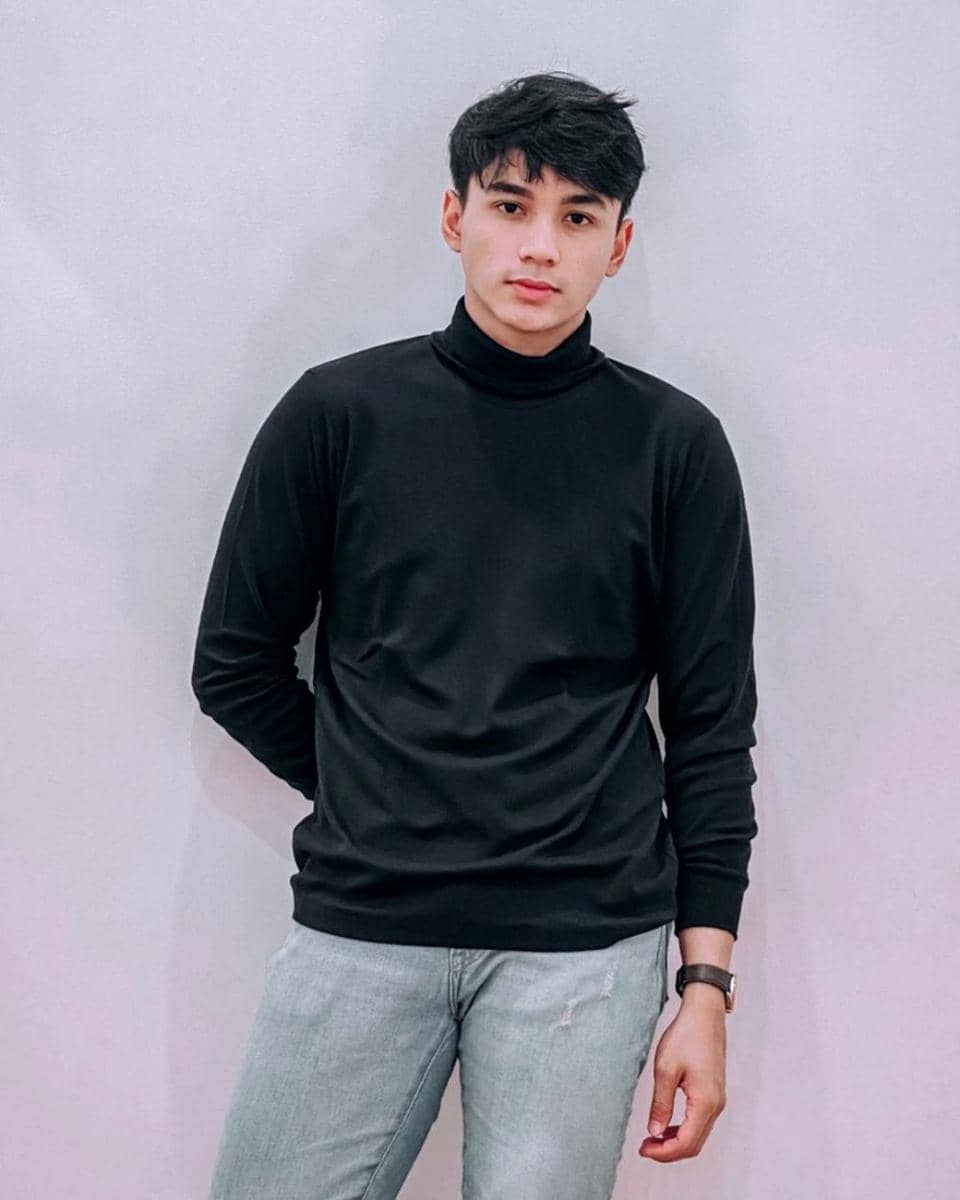 inspirasi outfit Ekhsan (instagram.com/ekhsannn_)