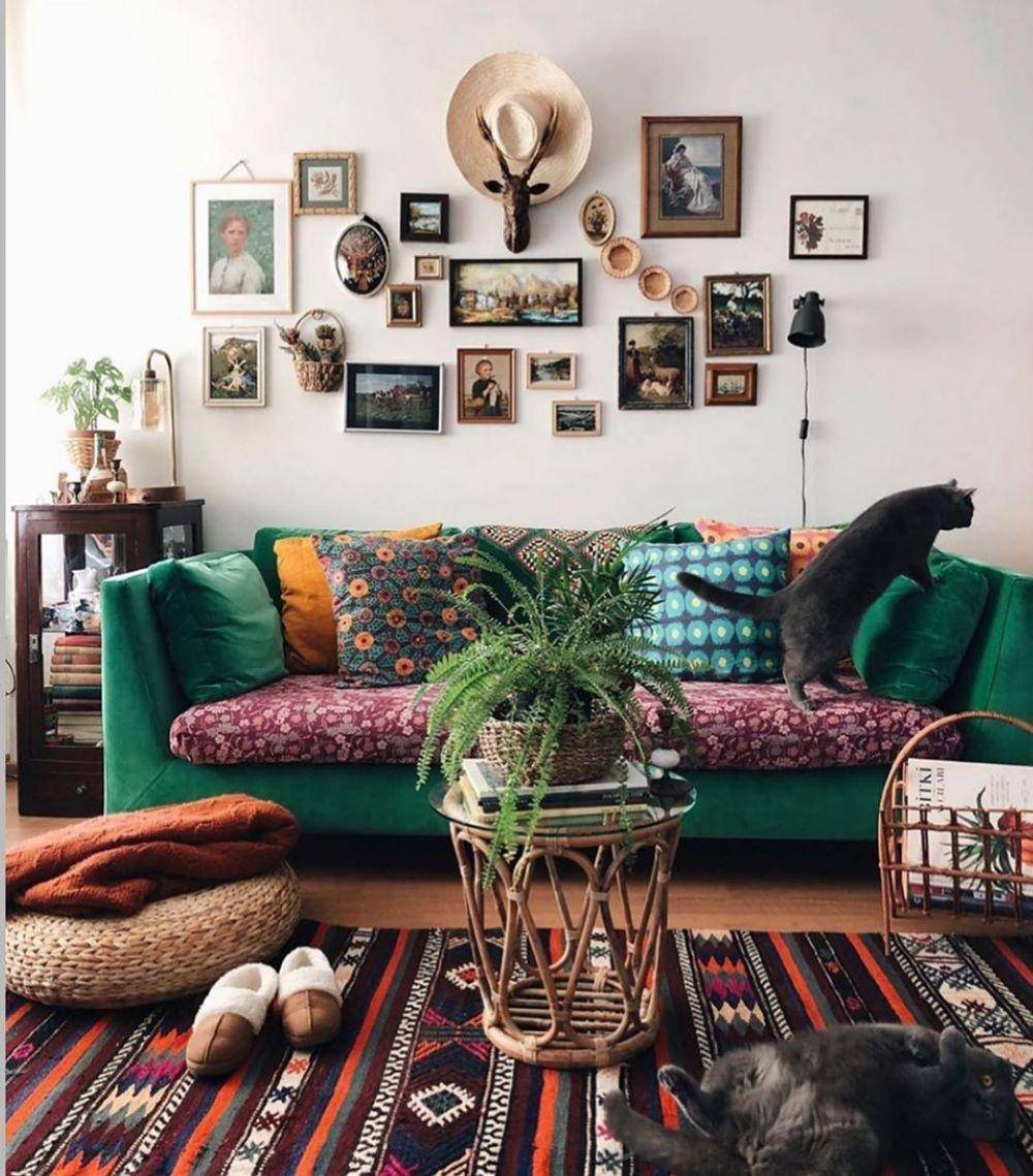 Bohemian house. (instagram.com/interior_boho)