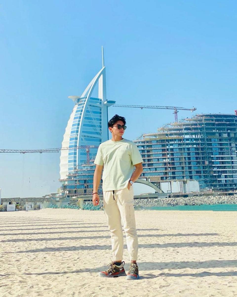 inspirasi outfit Ekhsan (instagram.com/ekhsannn_)