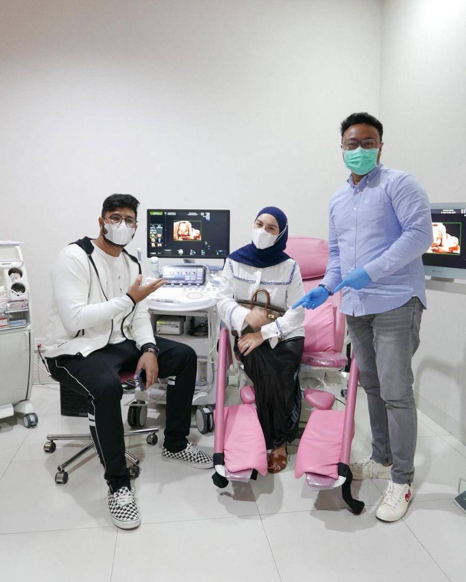 potret Irish Bella dan Ammar Zoni (instagram.com/_irishbella_)