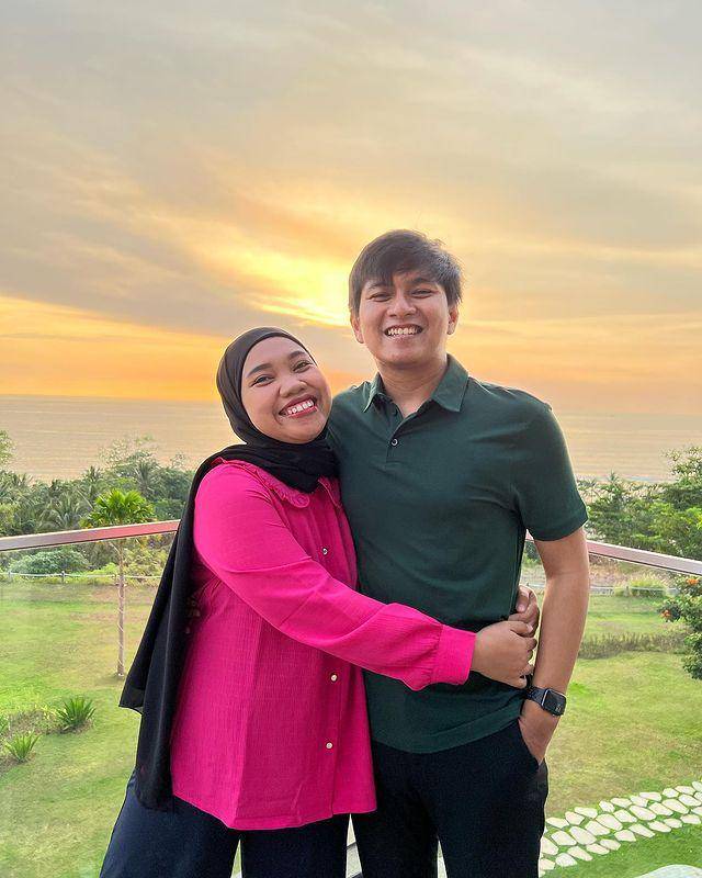 potret Mumuk Gomez dan suami (instagram.com/mumukgomez)