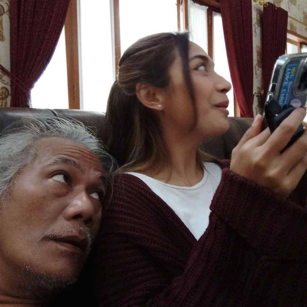 Tio Pangkusadewo dan kru hingga pemain sinetron Para Pencari Tuhan 15 (Instagram.com/pksdw/)