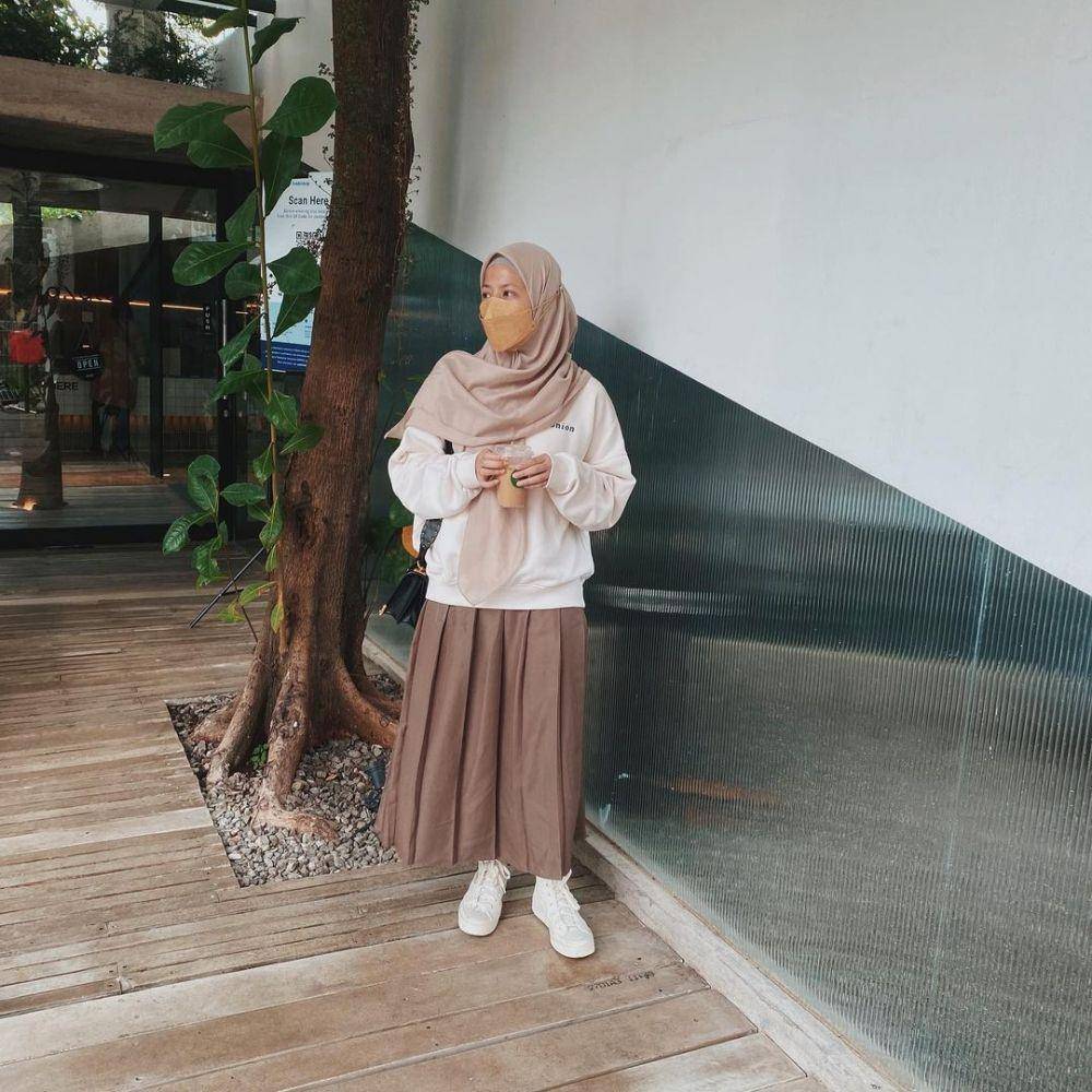 OOTD skirt ala Natasha Rizki (instagram.com/natasharizkynew)