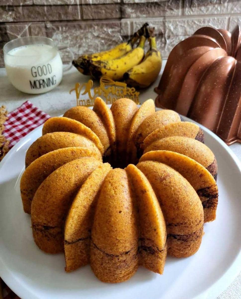 Bolu pisang (instagram.com/plasa.cake)