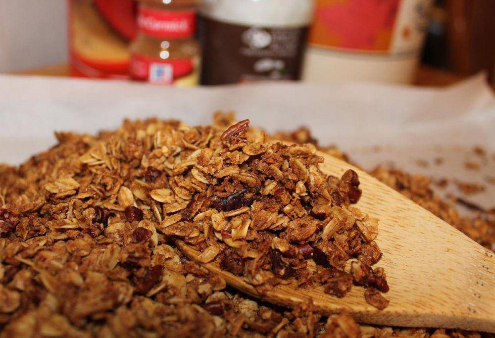 Ilustrasi granola (pixabay.com/genniebee512)