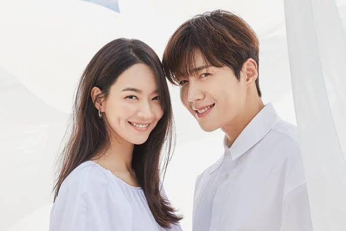 drama Hometown Cha Cha Cha (dok. TVN via Soompi.com)