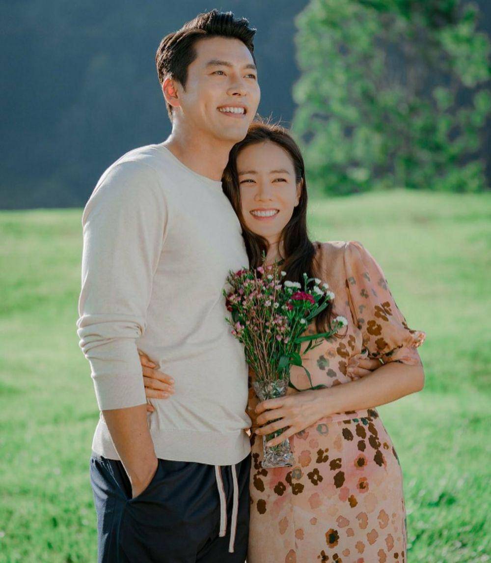 Hyun Bin dan Son Ye Jin di drama Crash Landing on You (instagram.com/tvn_drama)
