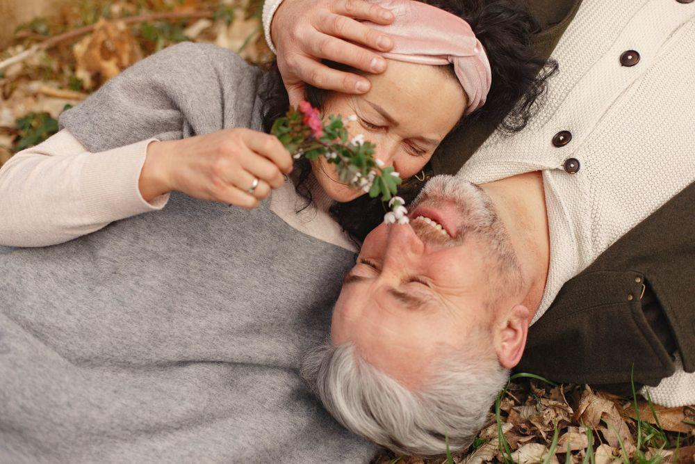 5 Tips Bercinta untuk Lansia agar Tetap Aman dan Nyaman