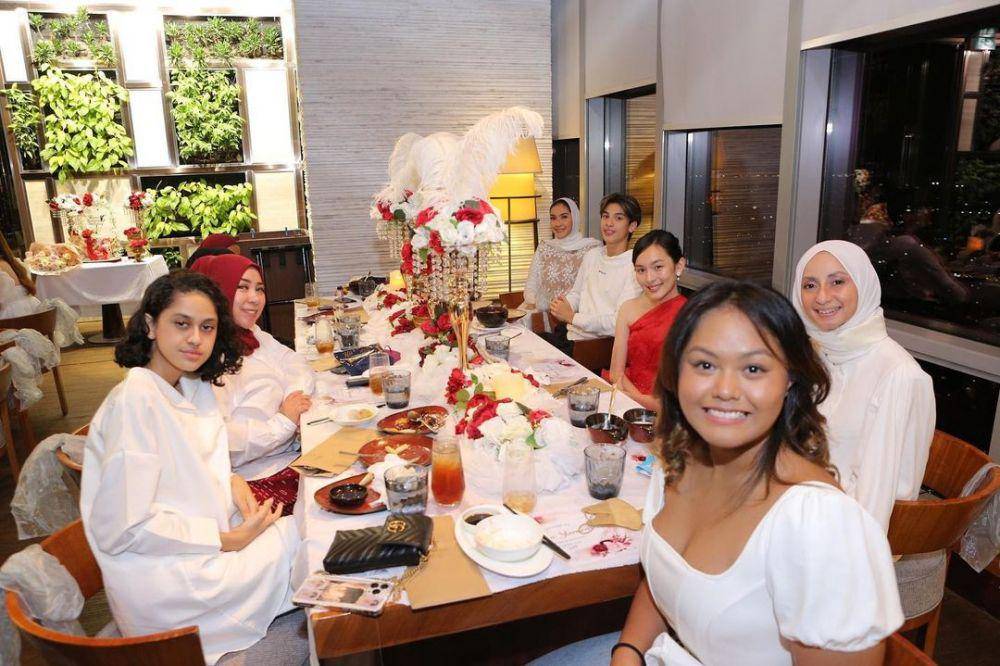 Momen ulang tahun Shanna Shannon ke-16. (instagram.com/shannashannonsiswanto)