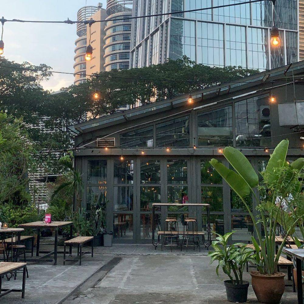Lucy in the Sky SCBD (instagram.com/lucyintheskyjakarta)