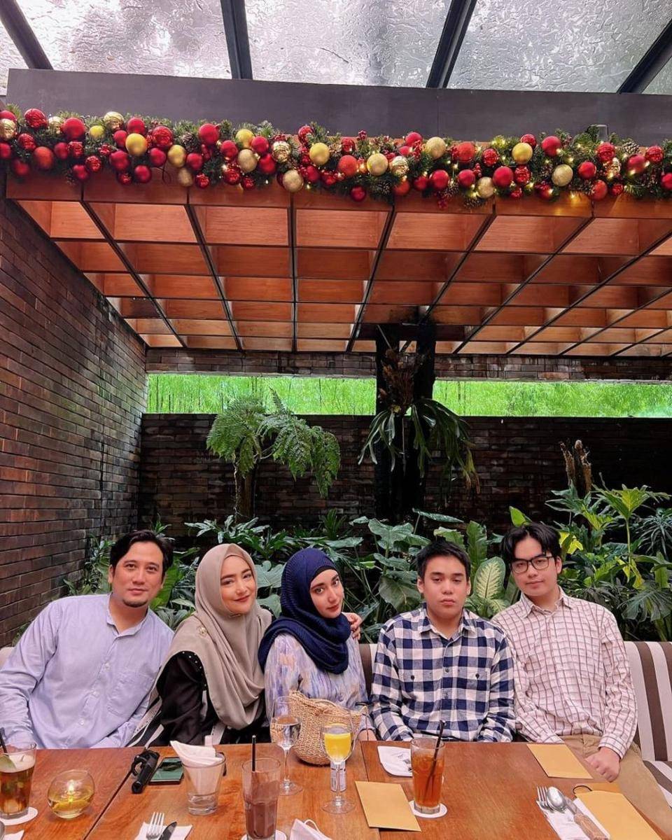 potret keluarga Tengku Firmansyah (instagram.com/tengku_firmansyah)