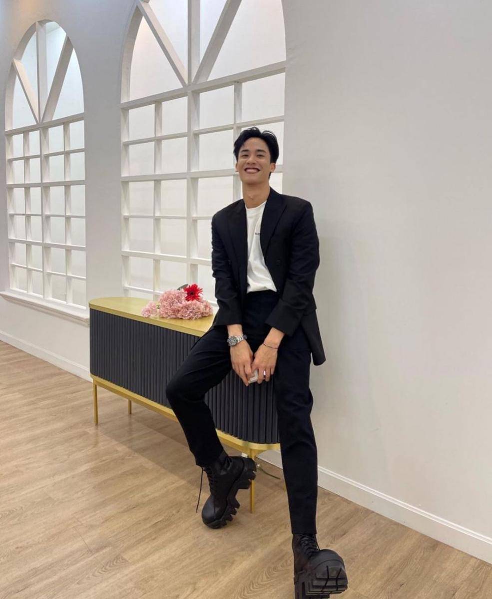 potret Tay Tawan (instagram.com/tawan_v)